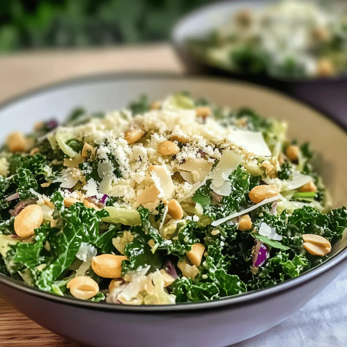 Nussiger Parmesan Houston's Grünkohlsalat für jeden Tag