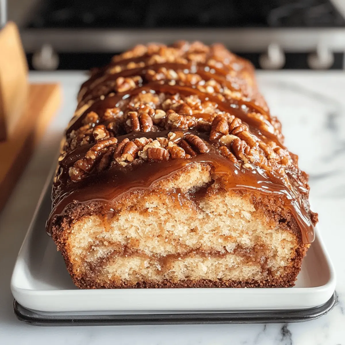 Klebrige Karamell-Pekan-Nuss-Babka-Laibe für Freude